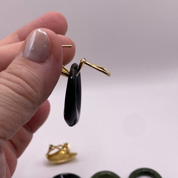 Vintage, 3-in-1, 1960s 18K Gold Earrings w/ Real Jade & Onyx Accessories #401 - Picture 4 of 14